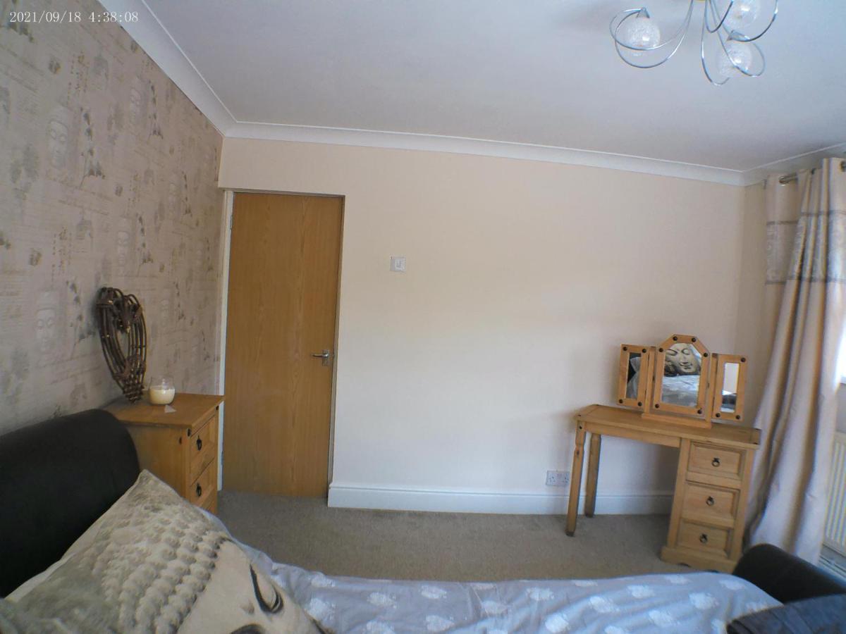 1 Bedroom Annex In The Heart Of Amman Valley Betws  Exterior foto